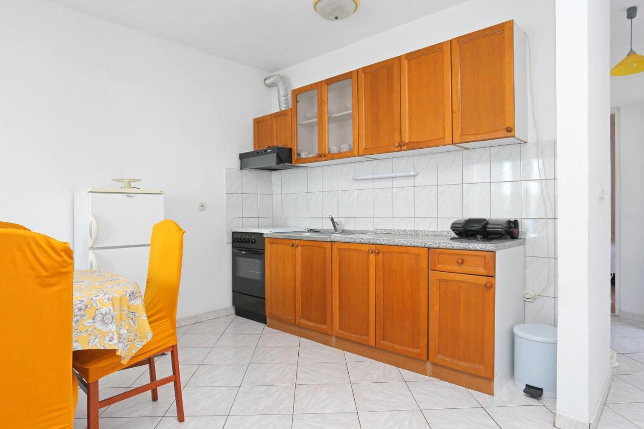 Apartments By The Sea Poljica, Trogir - 19316 玛里纳 外观 照片